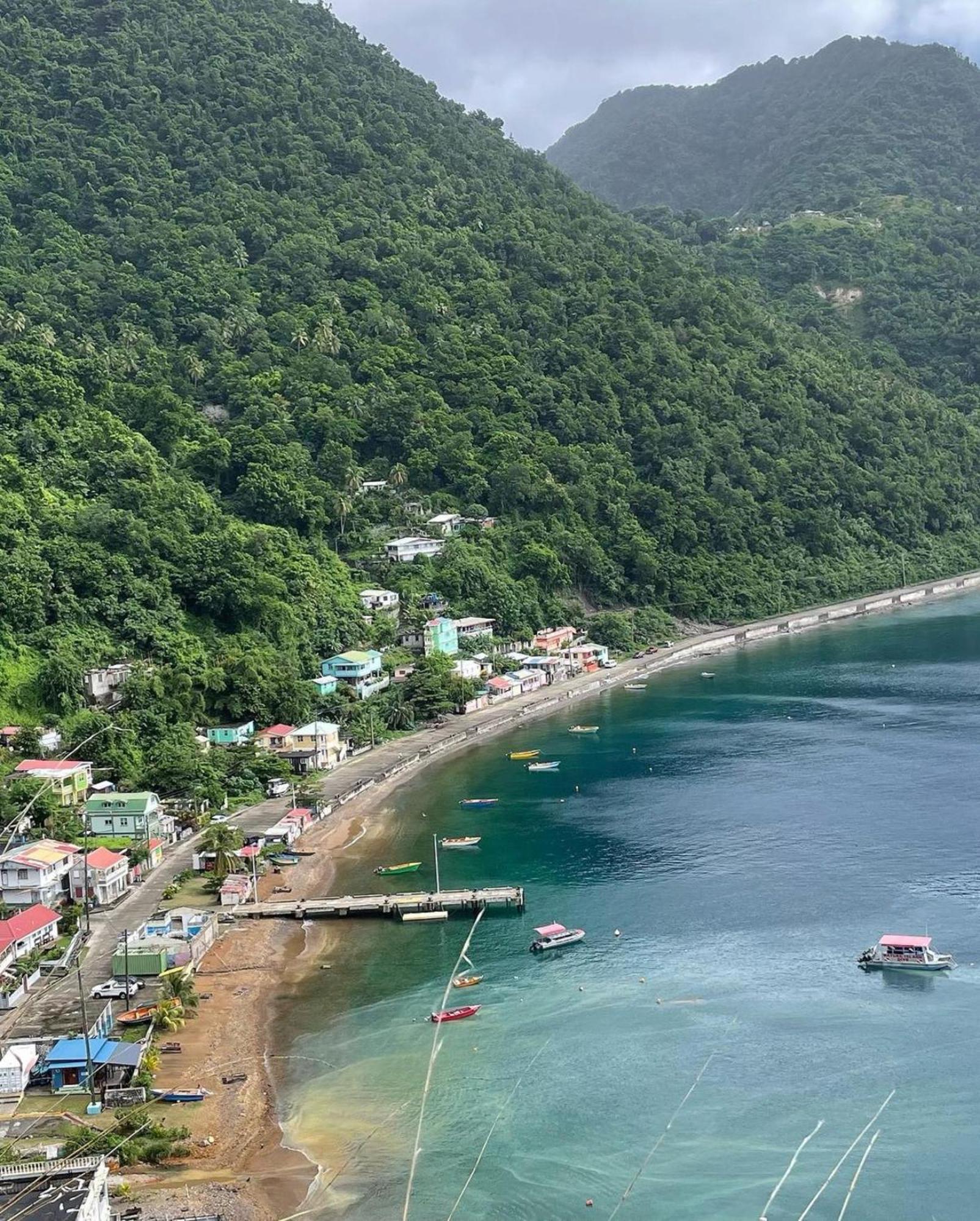 Rainbow Heights Apartment, Soufriere Exteriér fotografie